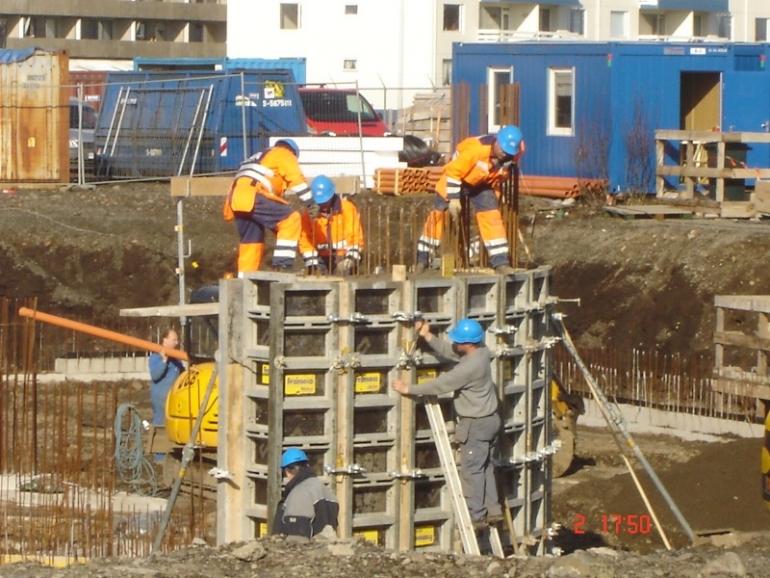 Á fimmta tug hefur verið sagt upp störfum í þessari viku