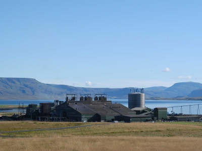 Forma&eth;ur Verkal&yacute;&eth;sf&eacute;lags Akraness og SGS &iacute; pallbor&eth;i &aacute; I&eth;n&thorn;ingi:  Elkem &Iacute;sland getur veri&eth; loka&eth; eftir &thorn;rj&uacute; &aacute;r ef ekkert breytist &iacute; samkeppnisst&ouml;&eth;u fyrirt&aelig;kisins!